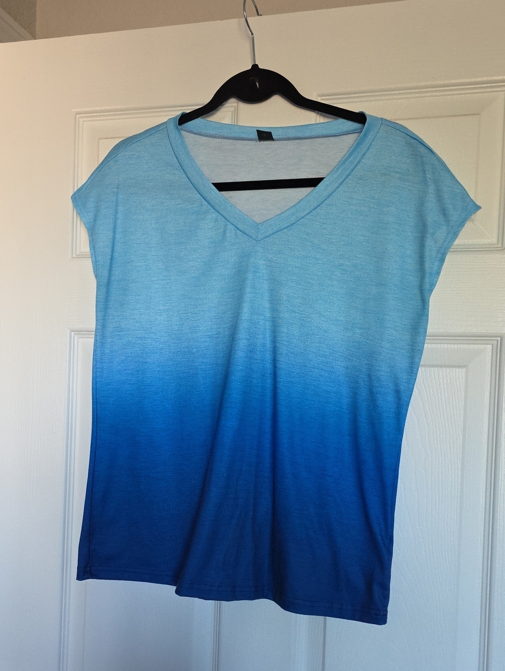 Women's V-Neck Ombre Blue Tee
